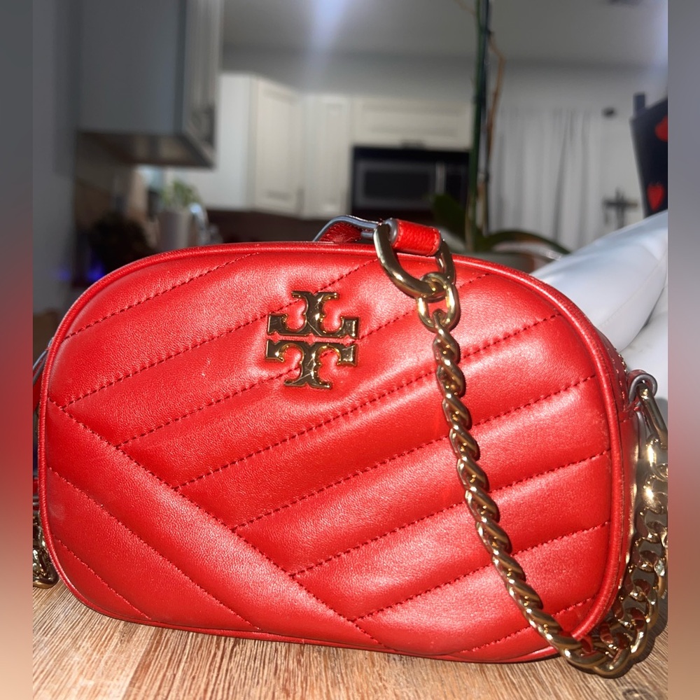 Tory Burch Kira Chevron Leather Camera Bag -  Red apple